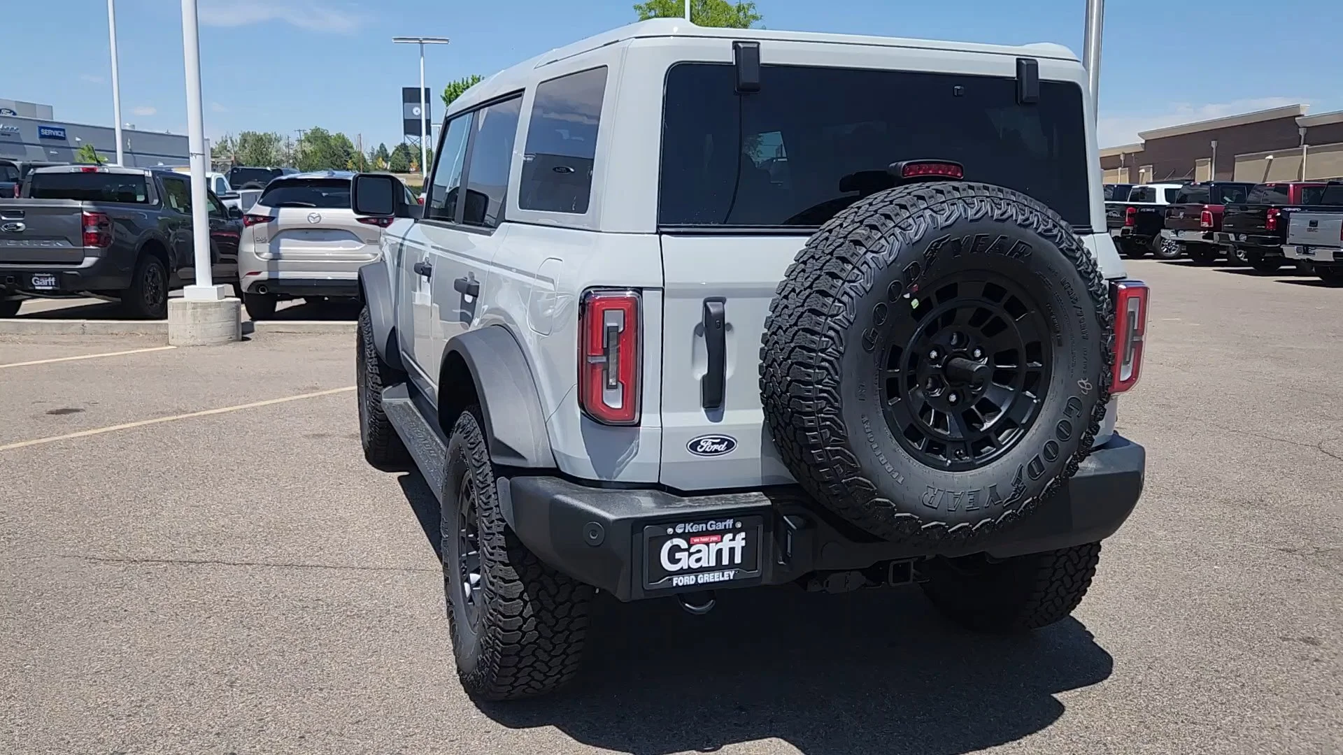 New 2026 Avalanche Gray Ford Outer Banks image 3