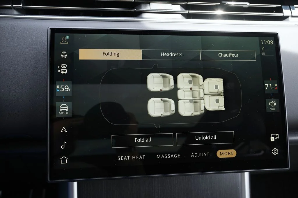 New 2026 Santorini Black Land Rover SE image 28