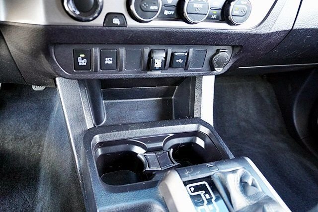 Used 2021 Black Toyota SR5 image 29