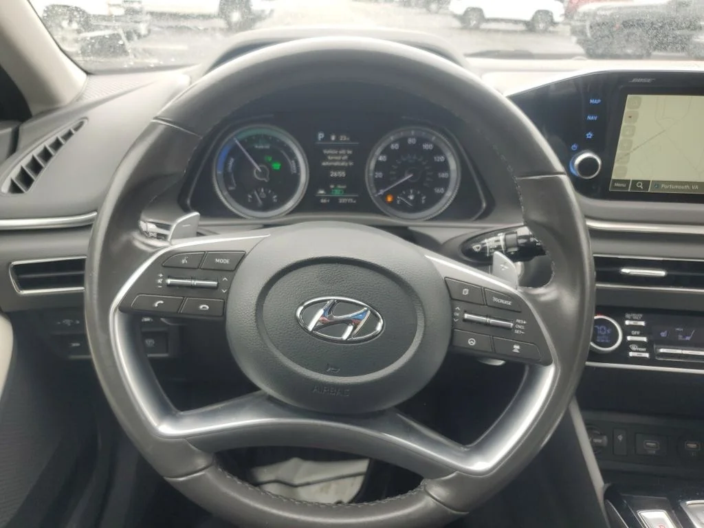 Used 2023 Black Hyundai SEL image 21