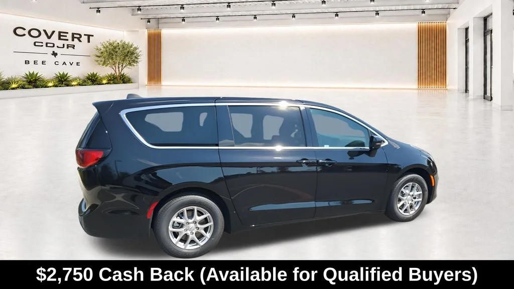 2026 Chrysler Voyager LX - Photo 12