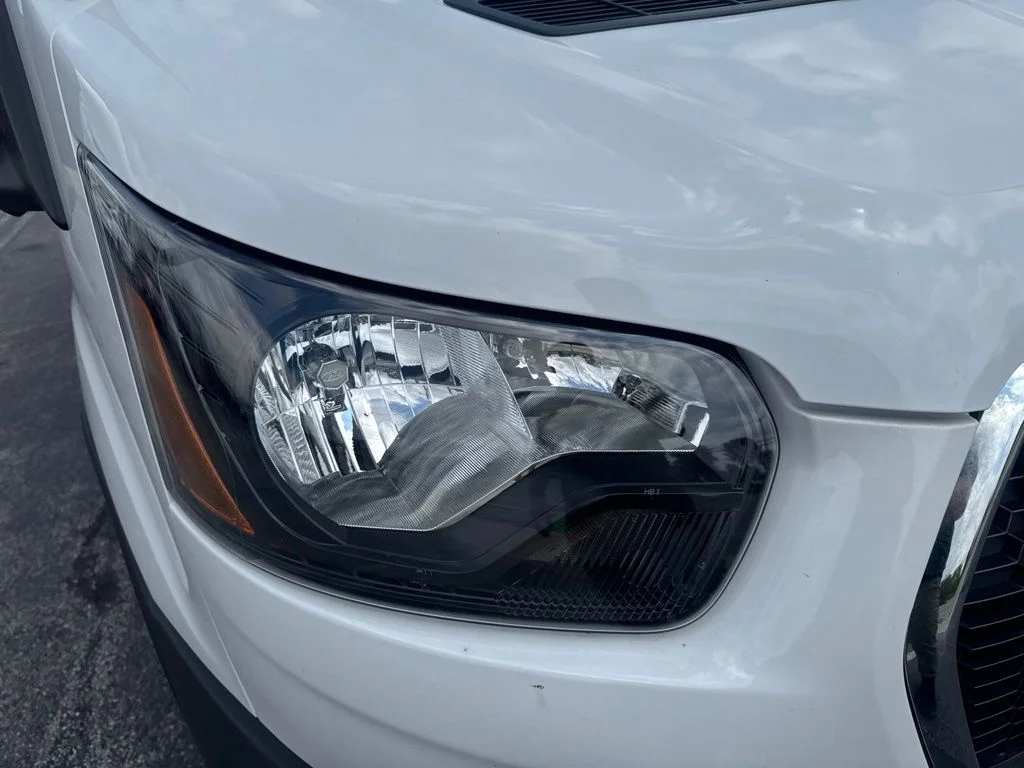 Used 2025 White Ford Base image 43