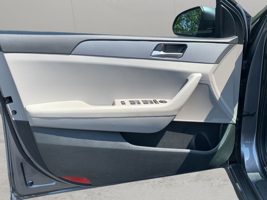 2018 Hyundai Sonata SE - Photo 11