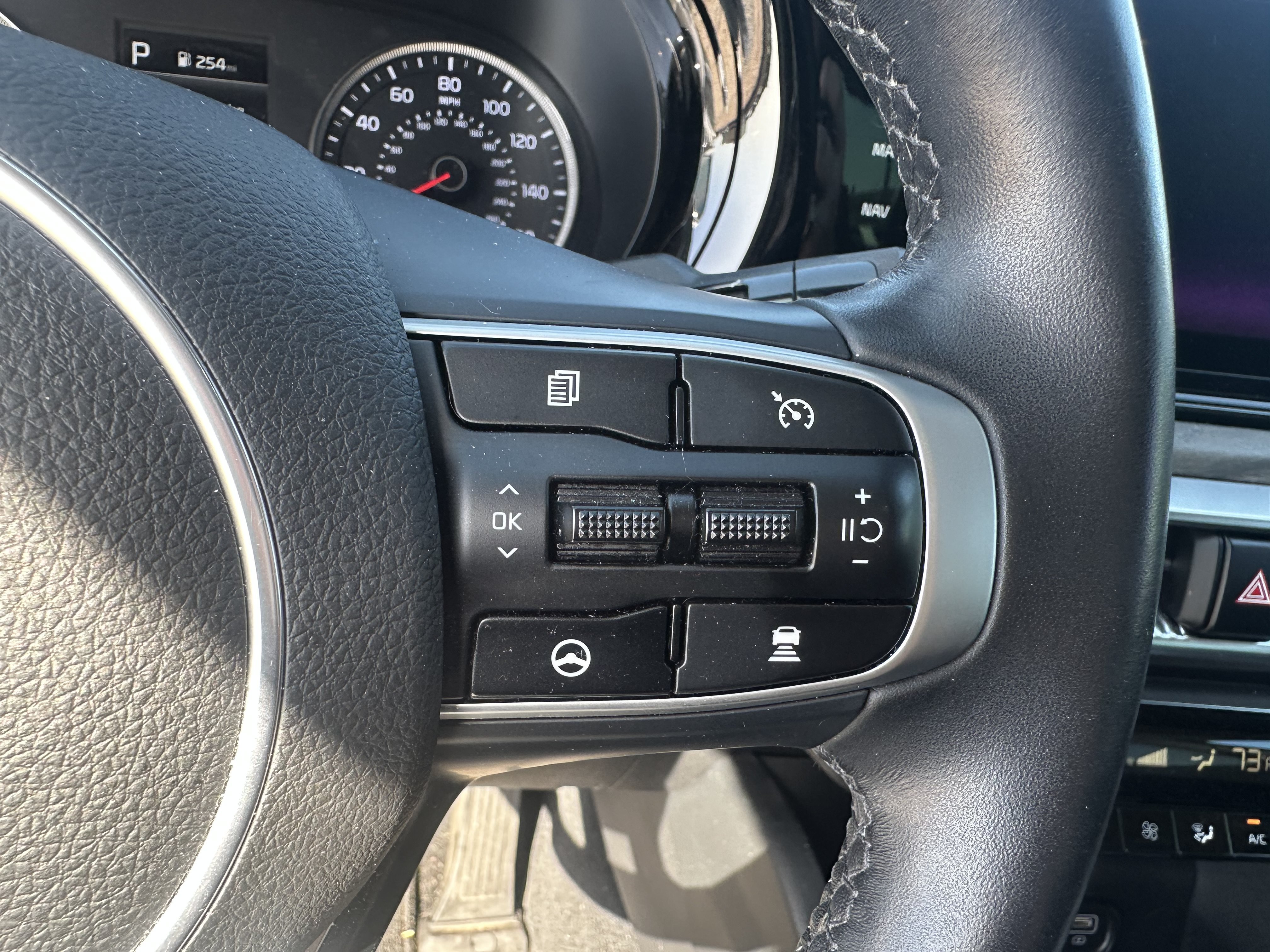 Used 2024 Gravity Gray Kia EX image 16