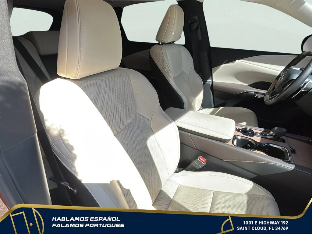 Used 2023  Lexus RX 350 image 36