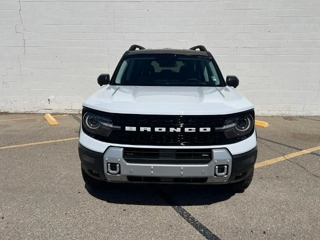 New 2026 Oxford White Ford Badlands® image 41