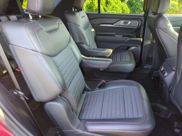 Used 2025 Red Ford ST-Line image 33
