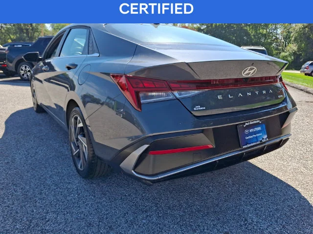 Used 2025 Gray Hyundai Limited image 4