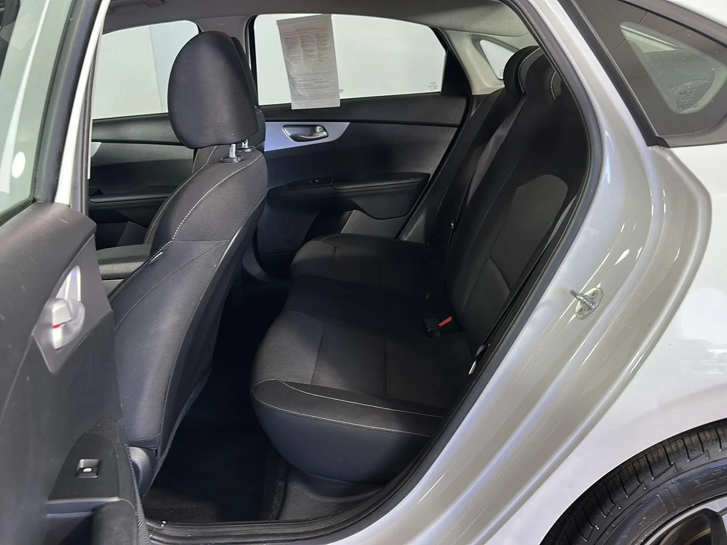 Used 2023 Snow White Pearl Kia LXS image 17