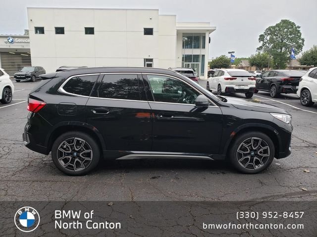New 2027 Black Sapphire Metallic BMW xDrive28i image 8