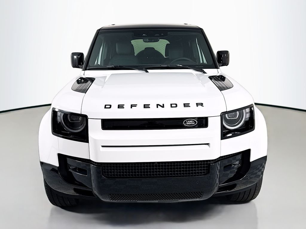 New 2026 Fuji White Land Rover X-Dynamic SE image 6