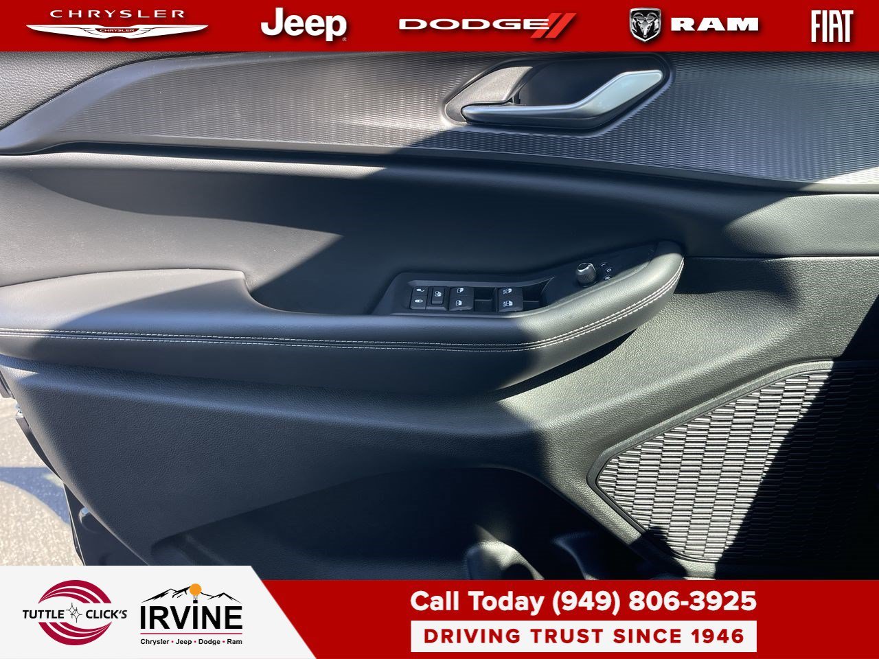 Certified Used 2023 Baltic Gray Metallic Clearcoat Jeep Altitude image 21