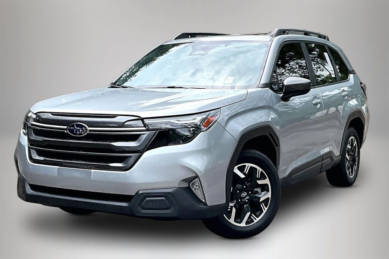 2025 Subaru Forester Premium's photo