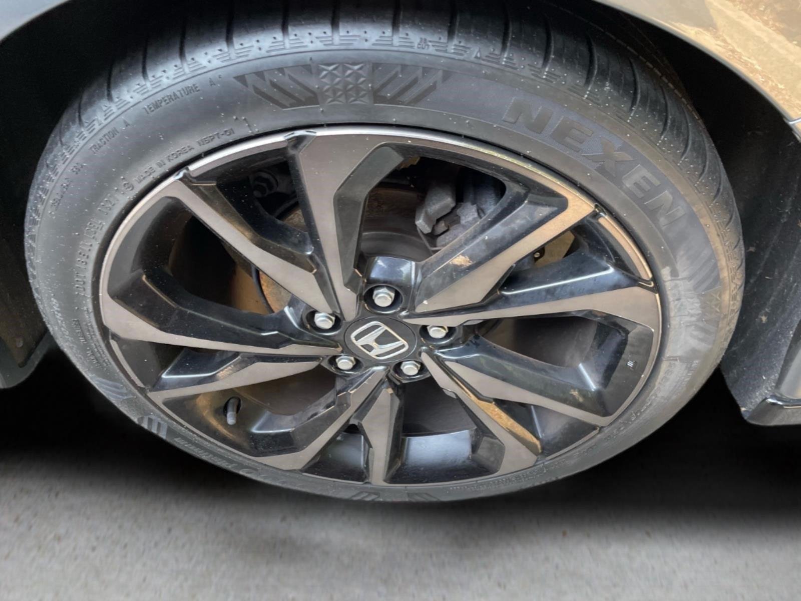 Used 2018 Polished Metal Metallic Honda Sport image 17