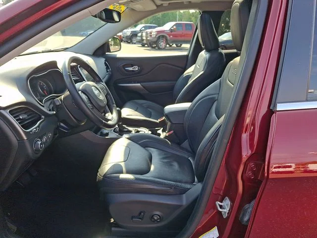 Photo 13