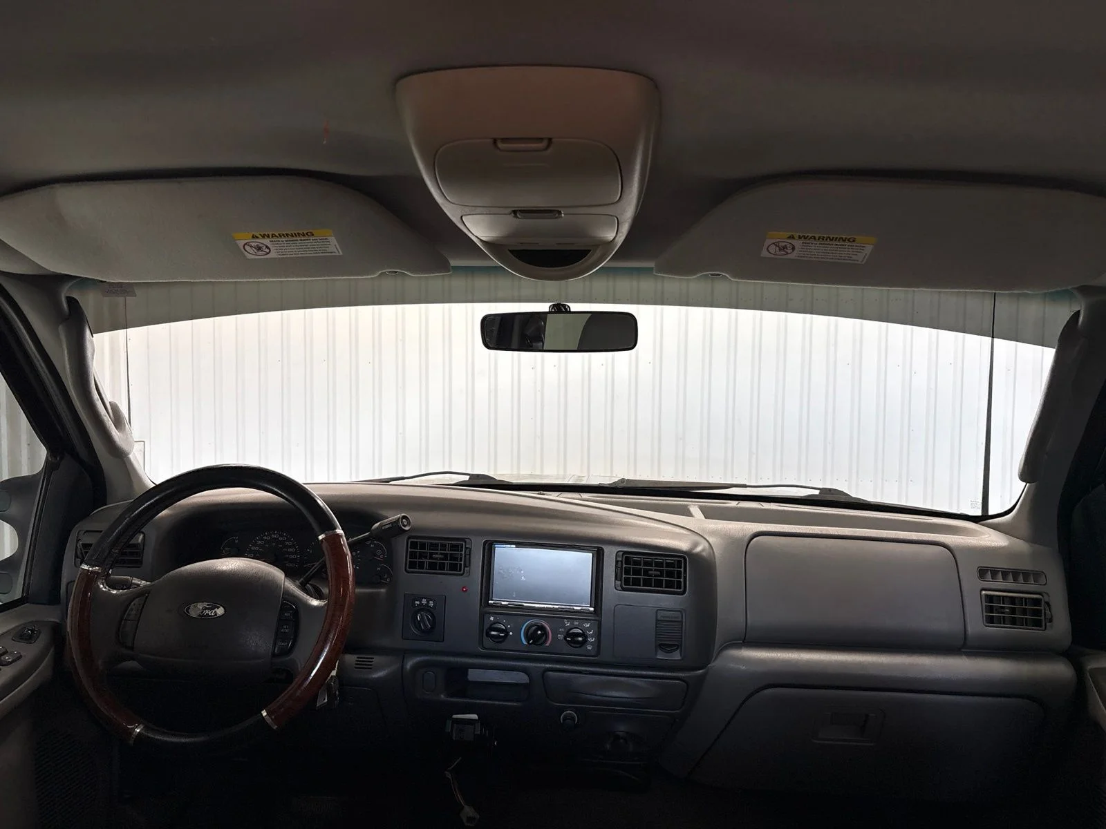 Used 2003 Gray Ford Lariat image 18