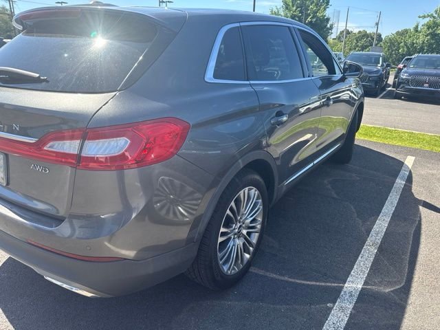 Used 2017 Gray Lincoln Reserve image 5