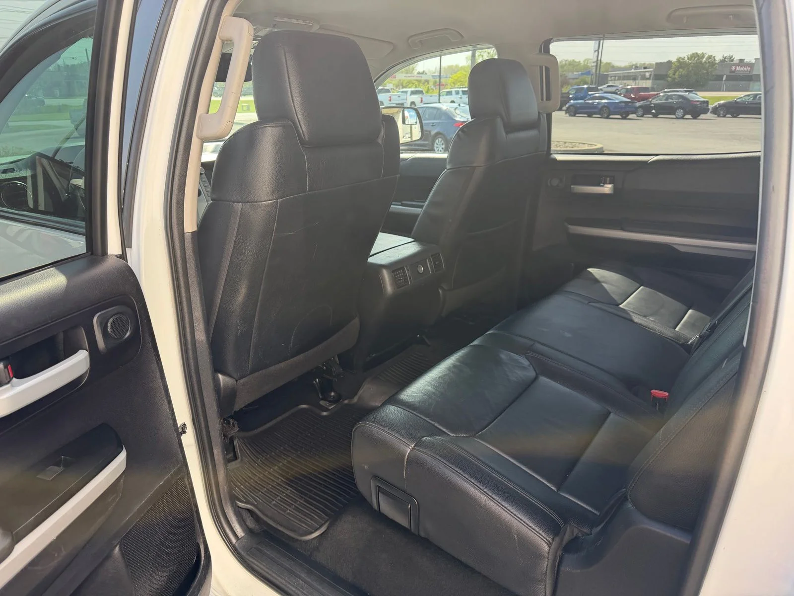 Used 2020 White Toyota SR5 image 15