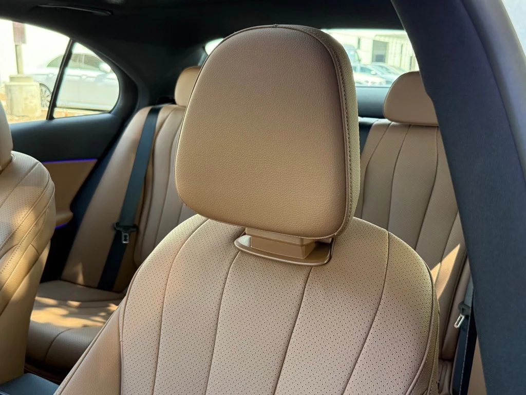 New 2027 White Mercedes-Benz E 450 image 3