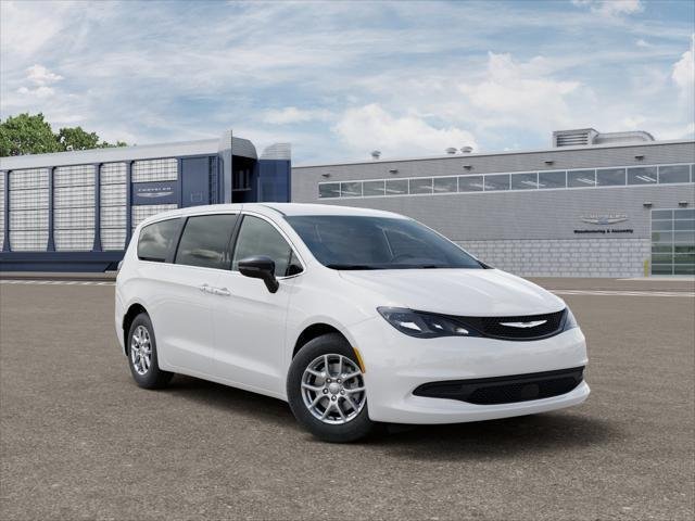 New 2027 Bright White Clear-Coat Exterior Paint Chrysler LX image 3