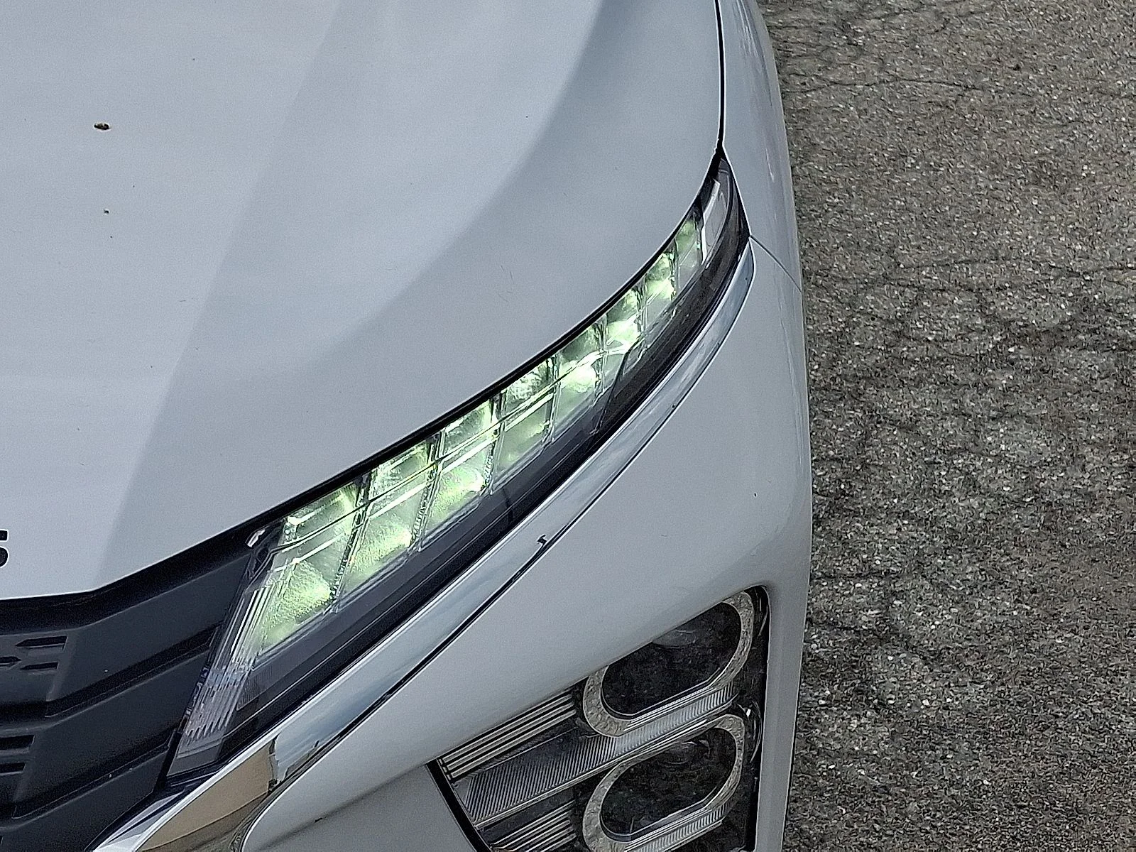 New 2026 White Mitsubishi ES image 10