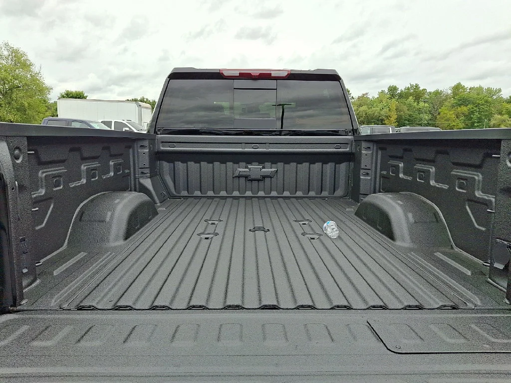 New 2026 Black Chevrolet LT image 21
