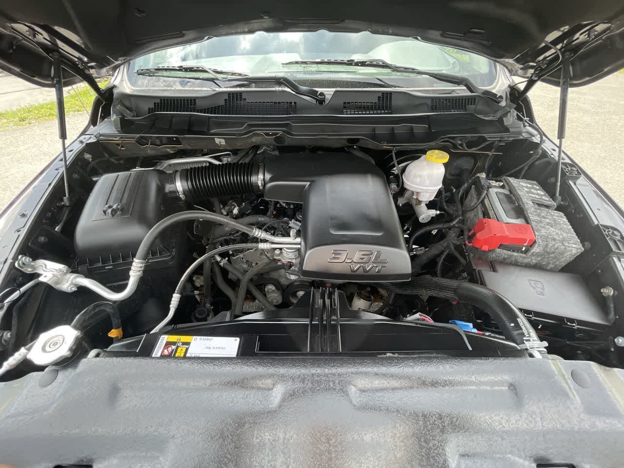 Used 2019 Granite Crystal Metallic Clearcoat Ram Warlock image 10