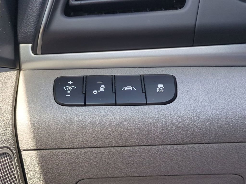 2020 Hyundai Elantra Value Edition - Photo 26