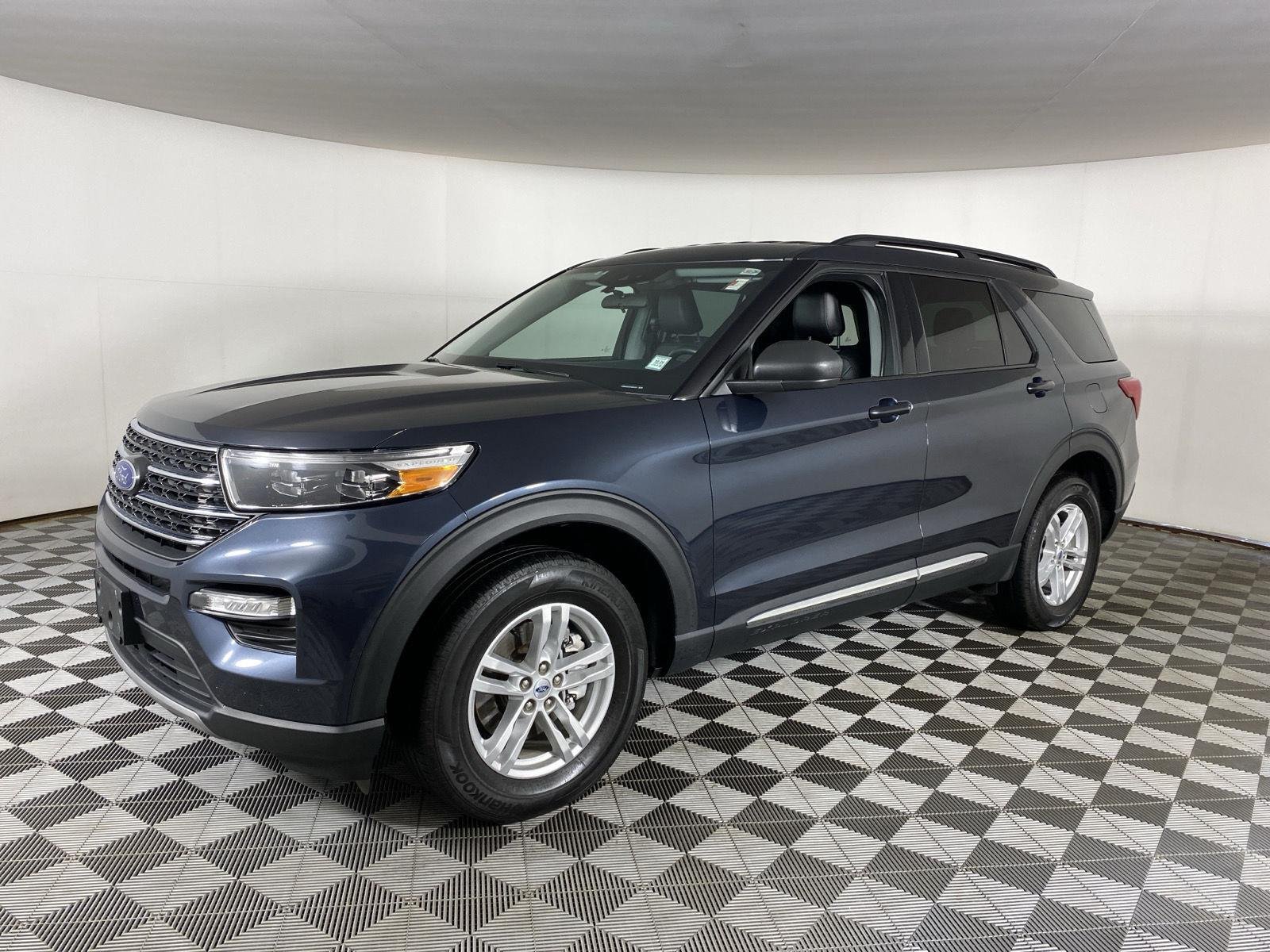 Used 2023 Stone Blue Ford XLT image 6