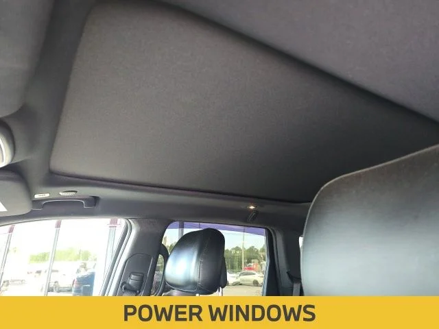 Used 2019 Silver Jeep Limited image 11