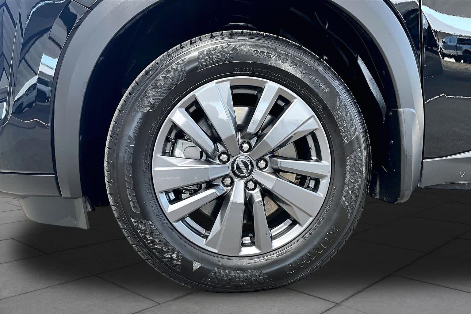 Used 2025 Super Black Nissan SV image 11