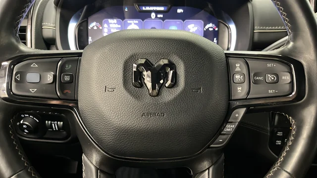 Used 2023 Diamond Black Ram Limited image 17