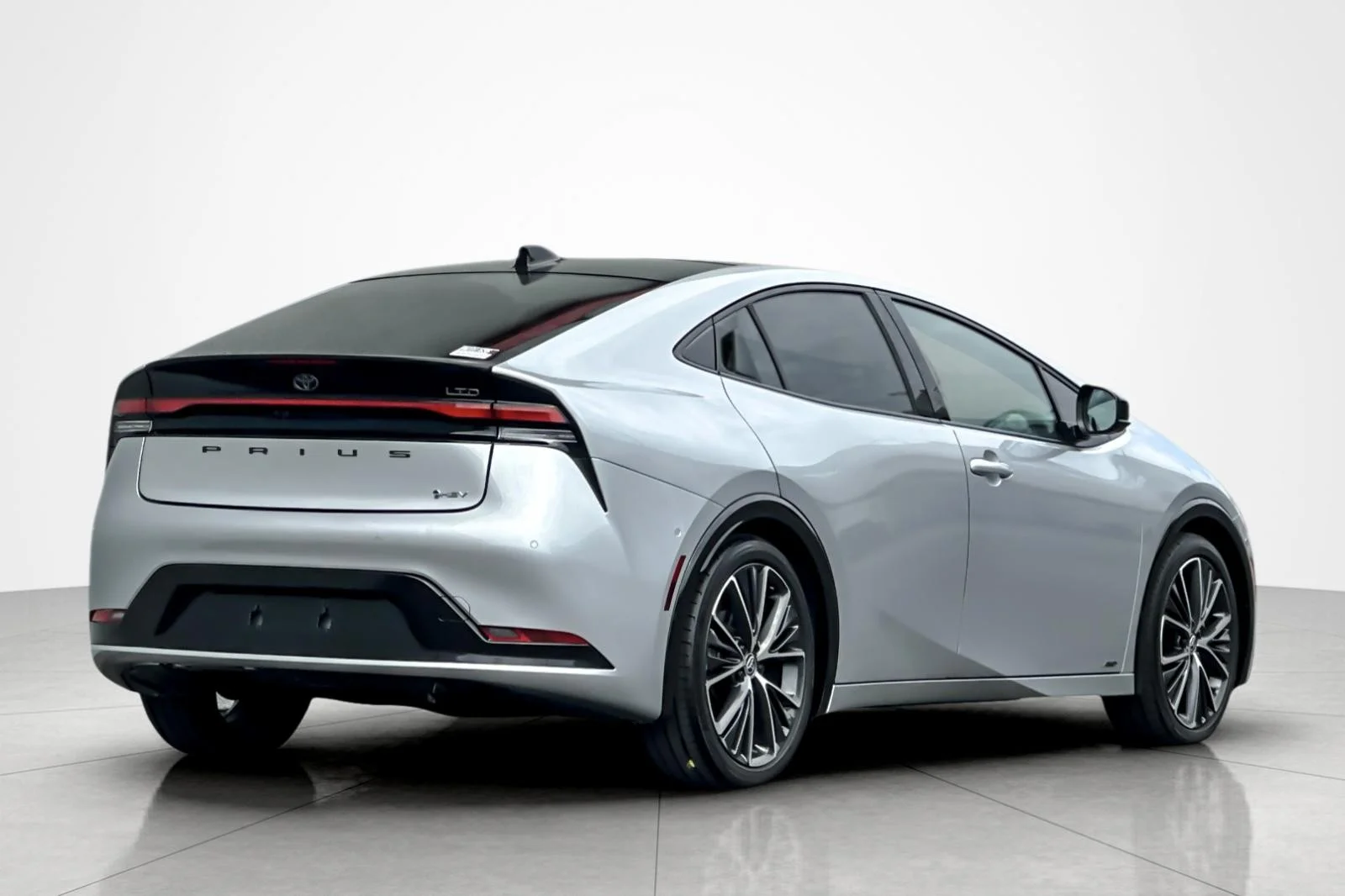 Certified Used 2024 CUTTING EDGE Toyota Limited image 5