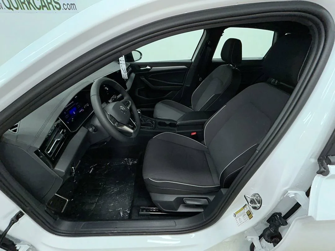 2026 Volkswagen Jetta Sport - Photo 13