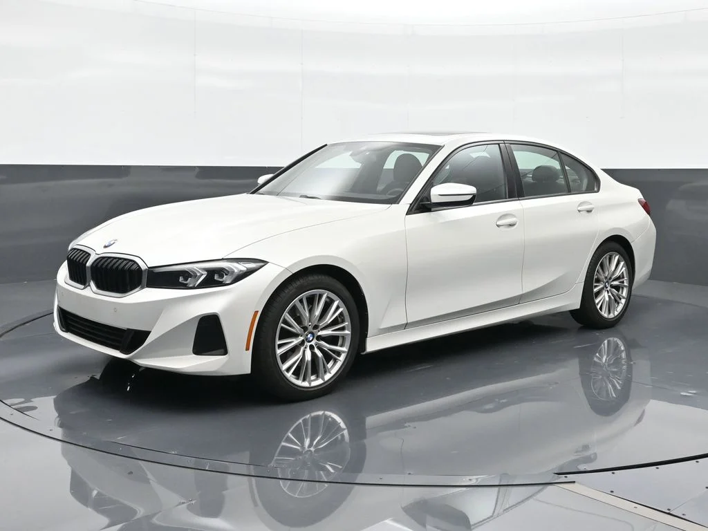2023 BMW 3 Series 330i Sedan's photo