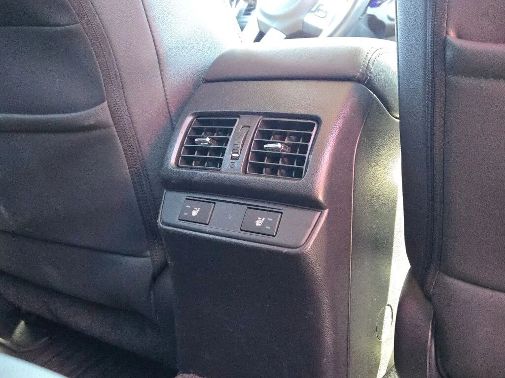 2016 Subaru Outback Limited - Photo 10