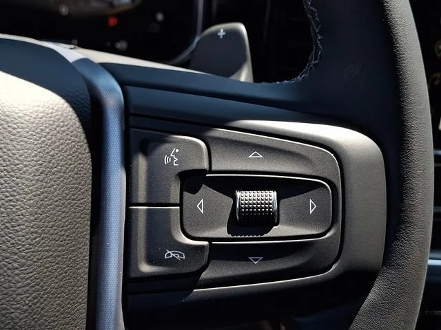 New 2026 Sterling Metallic GMC Elevation image 20