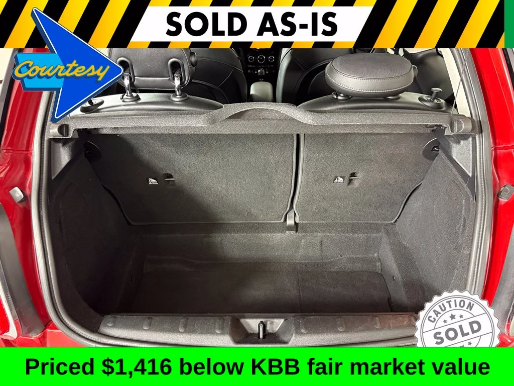 Used 2015 Red MINI Base image 31