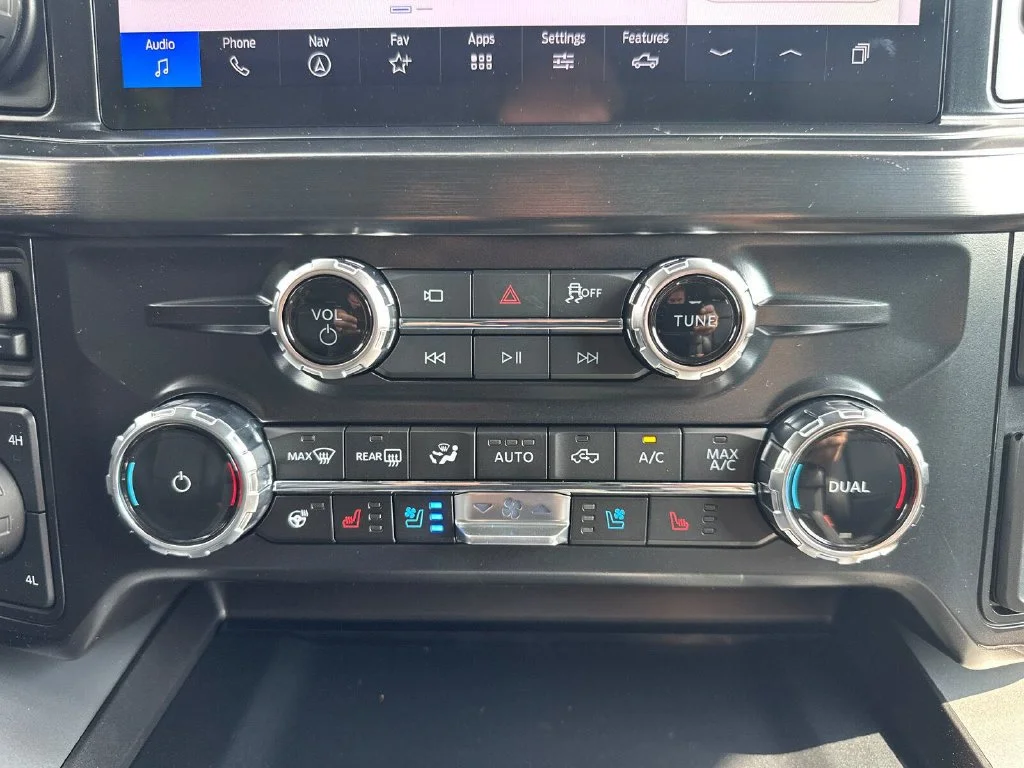 New 2027 Black Ford Lariat image 10