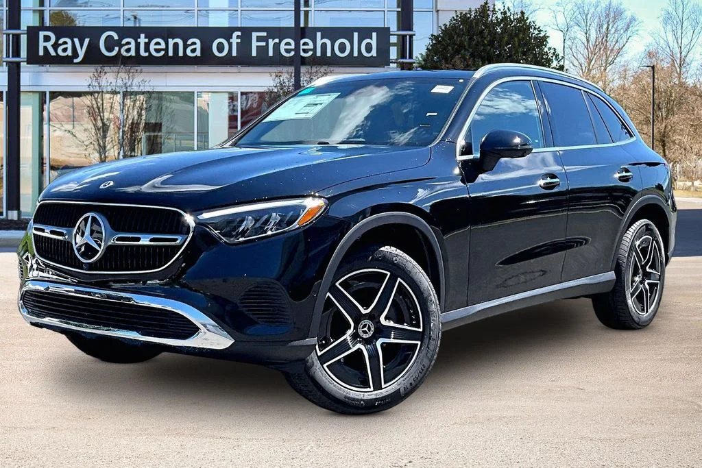New 2026 Black Mercedes-Benz GLC 300 image 1