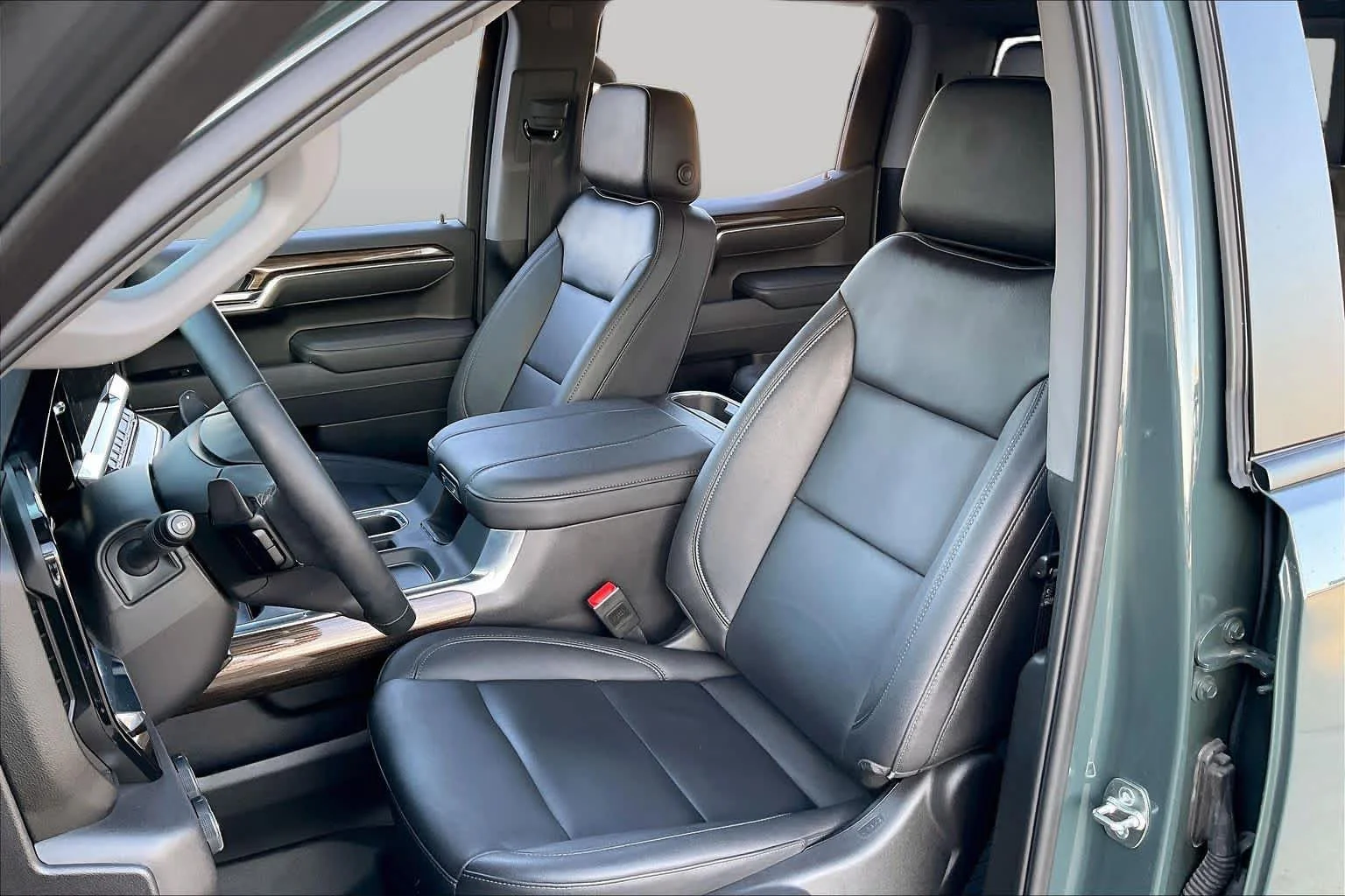 Used 2025 Cypress Gray Chevrolet LT Trail Boss image 8