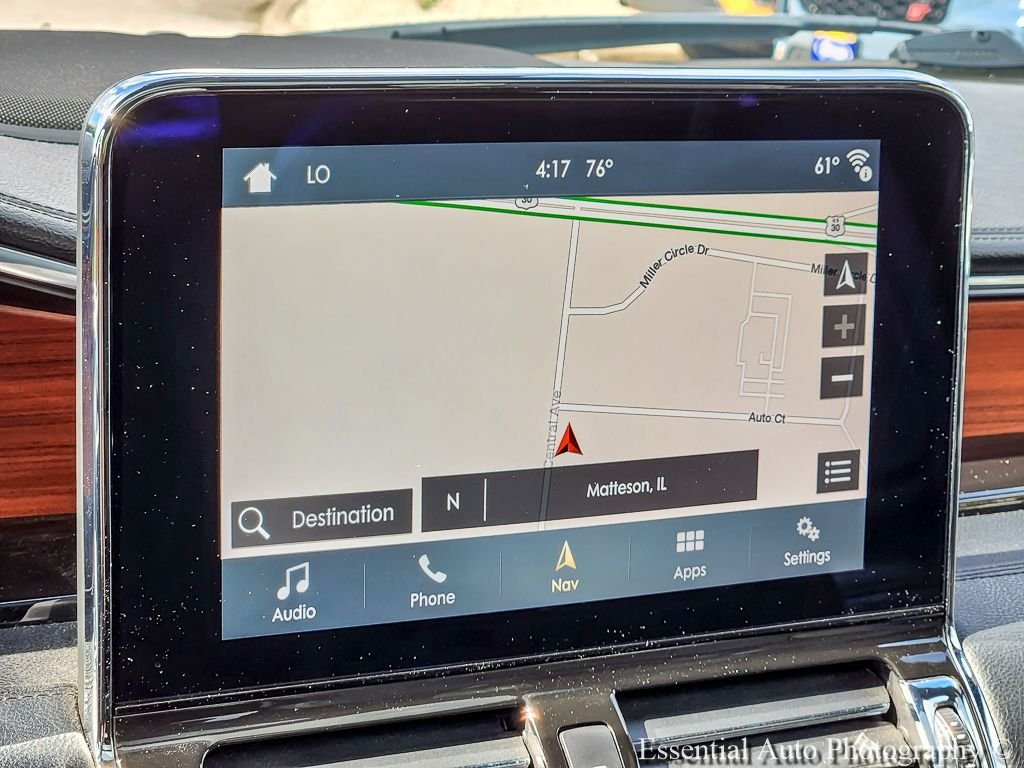 Used 2018 Velvet Lincoln Select image 22