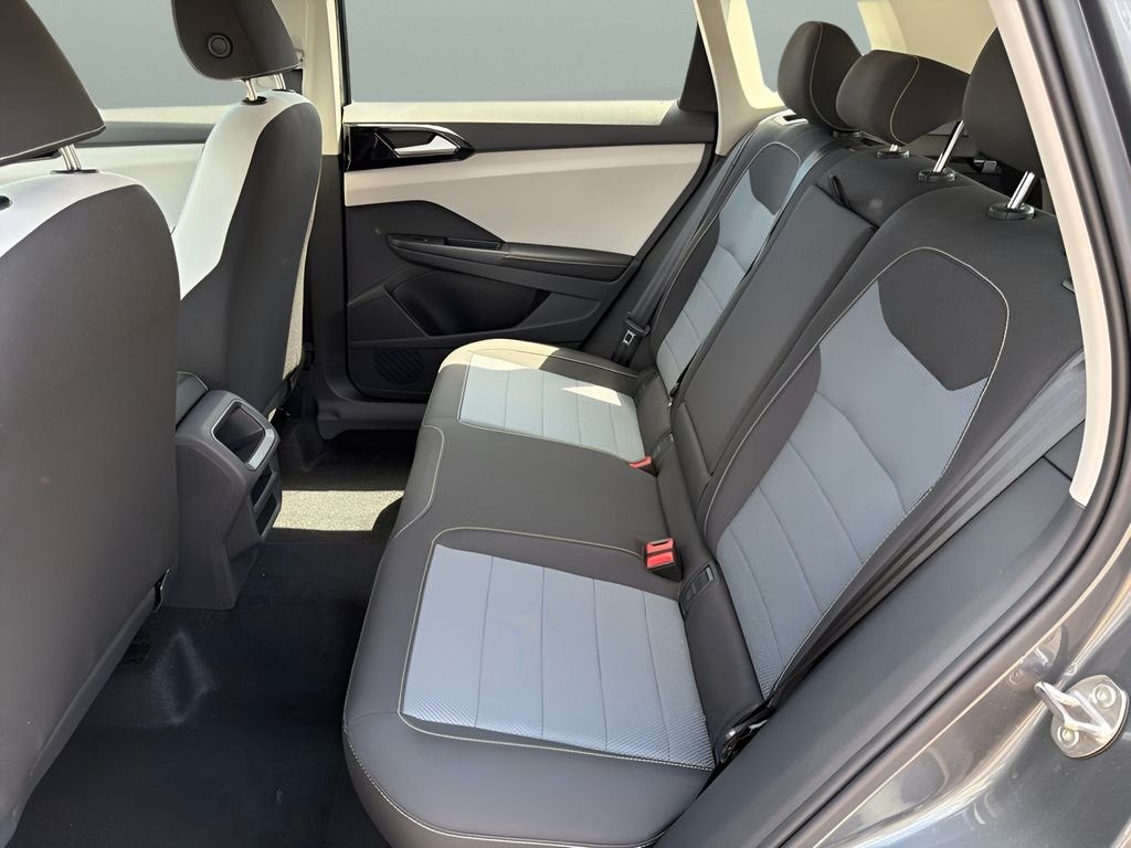 New 2026 Platinum Gray Metallic Volkswagen 1.5T S image 18