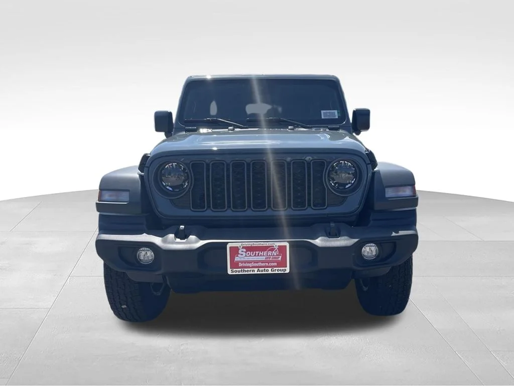New 2025 Anvil Clear-Coat Exterior Paint Jeep Sport S image 7