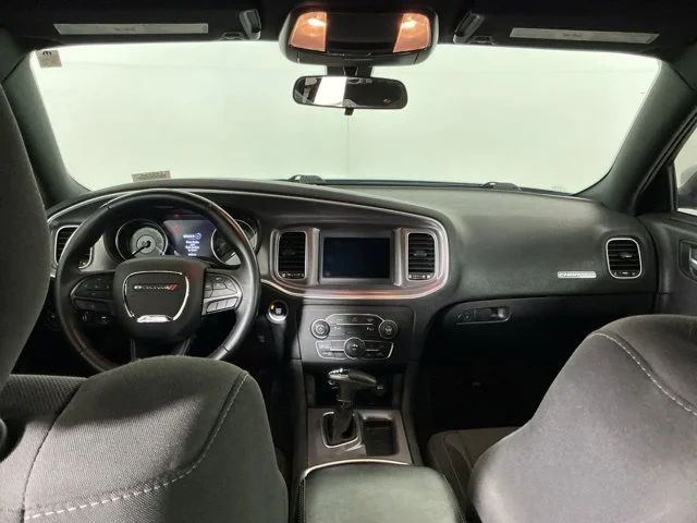 Used 2019  Dodge SXT image 23