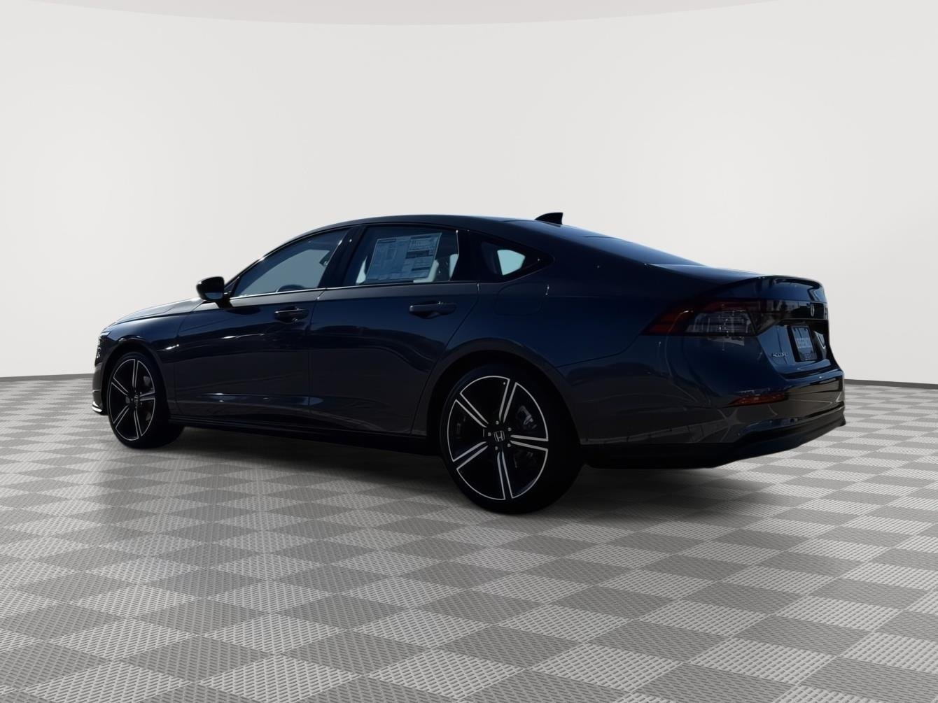 New 2026 Meteorite Gray Metallic Honda SE image 4
