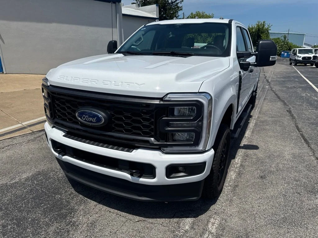 Certified Used 2024 Oxford White Ford XL image 51