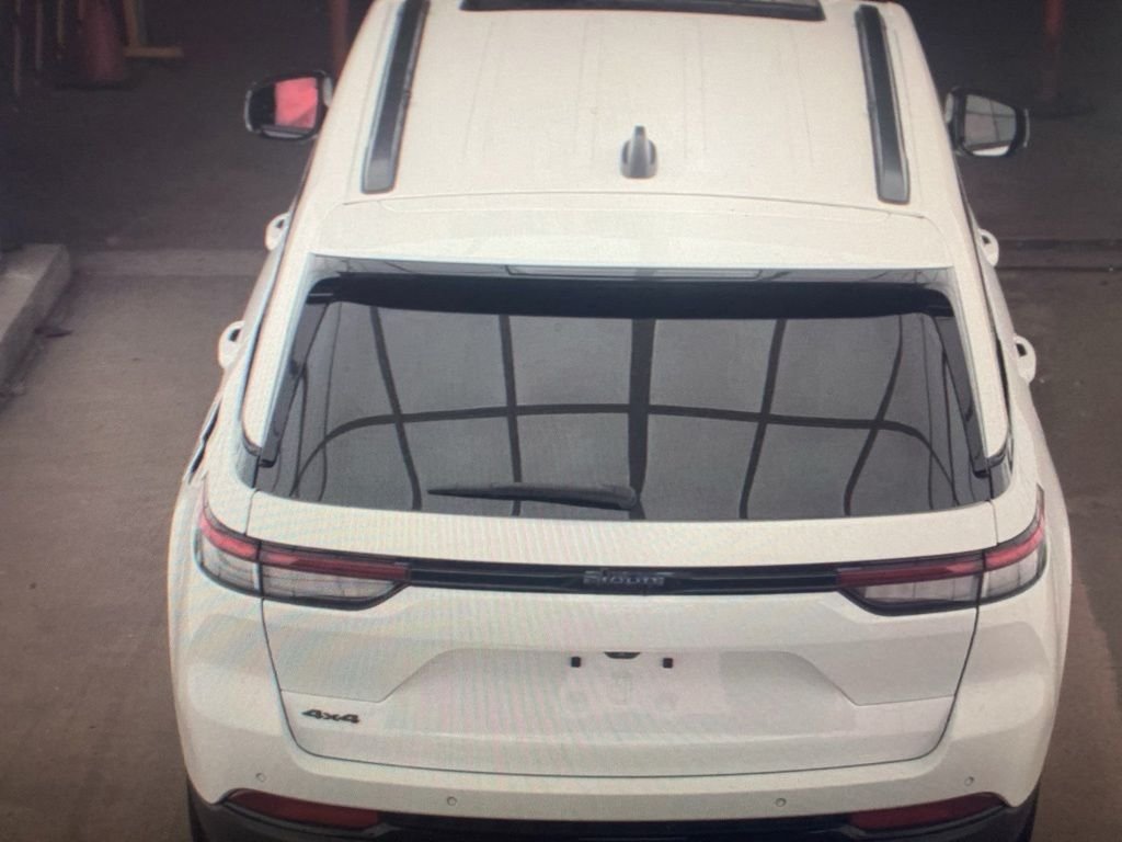 Used 2024 White Jeep Altitude X image 8