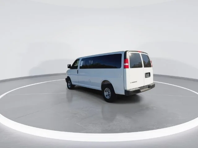 Certified Used 2025 Summit White Chevrolet 1LS image 11