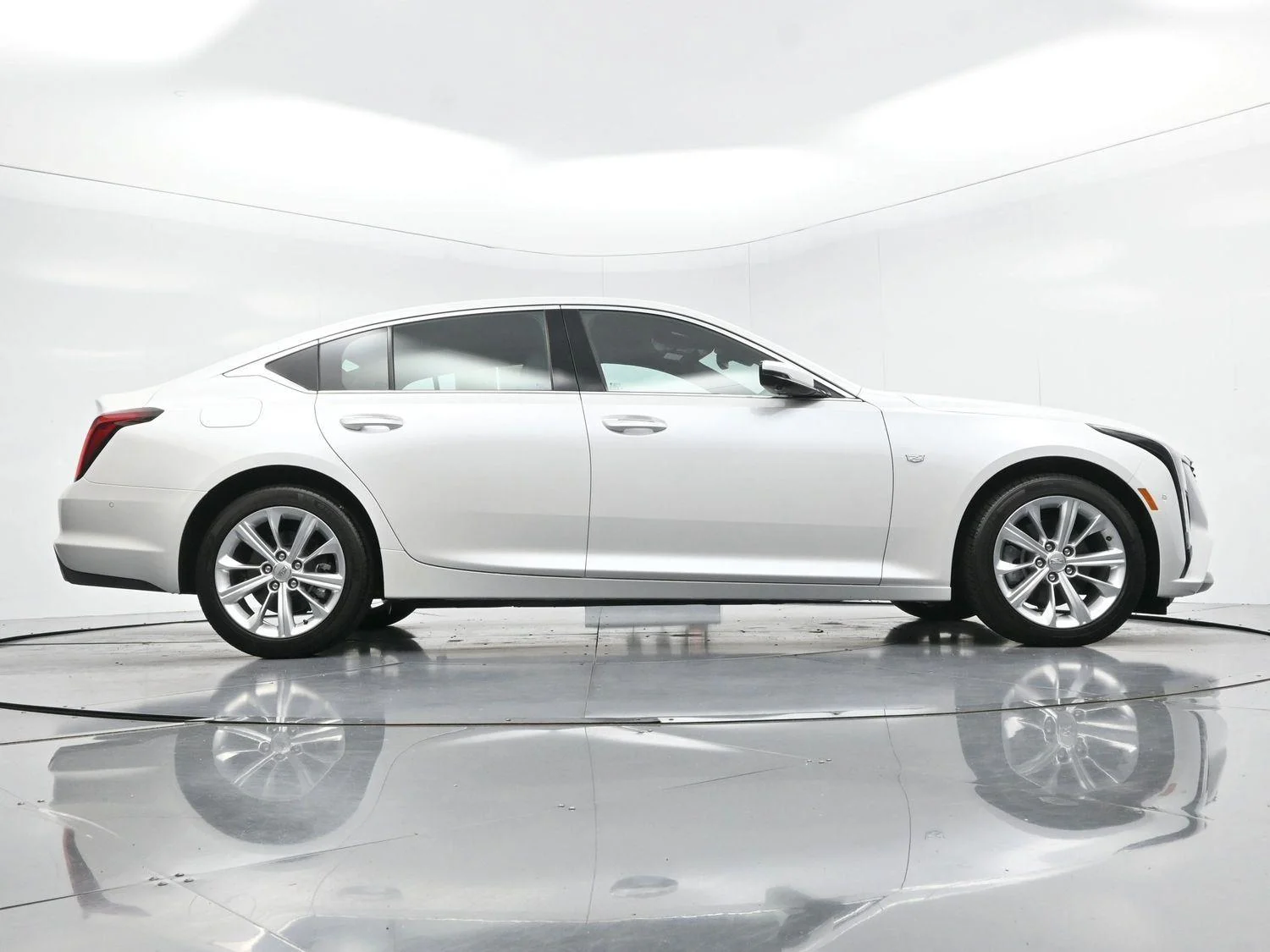 Used 2025 Crystal White Tricoat Cadillac Premium Luxury image 54